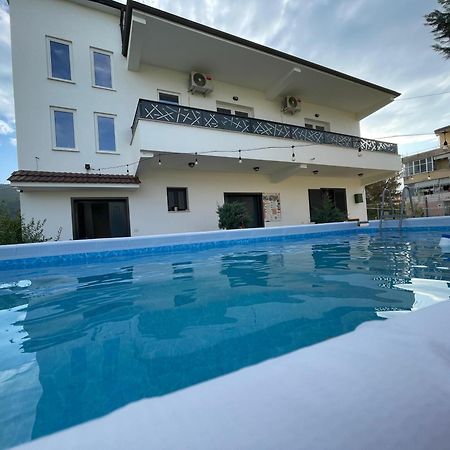 Baza Hostel - Swimming Pool Berat Exterior photo
