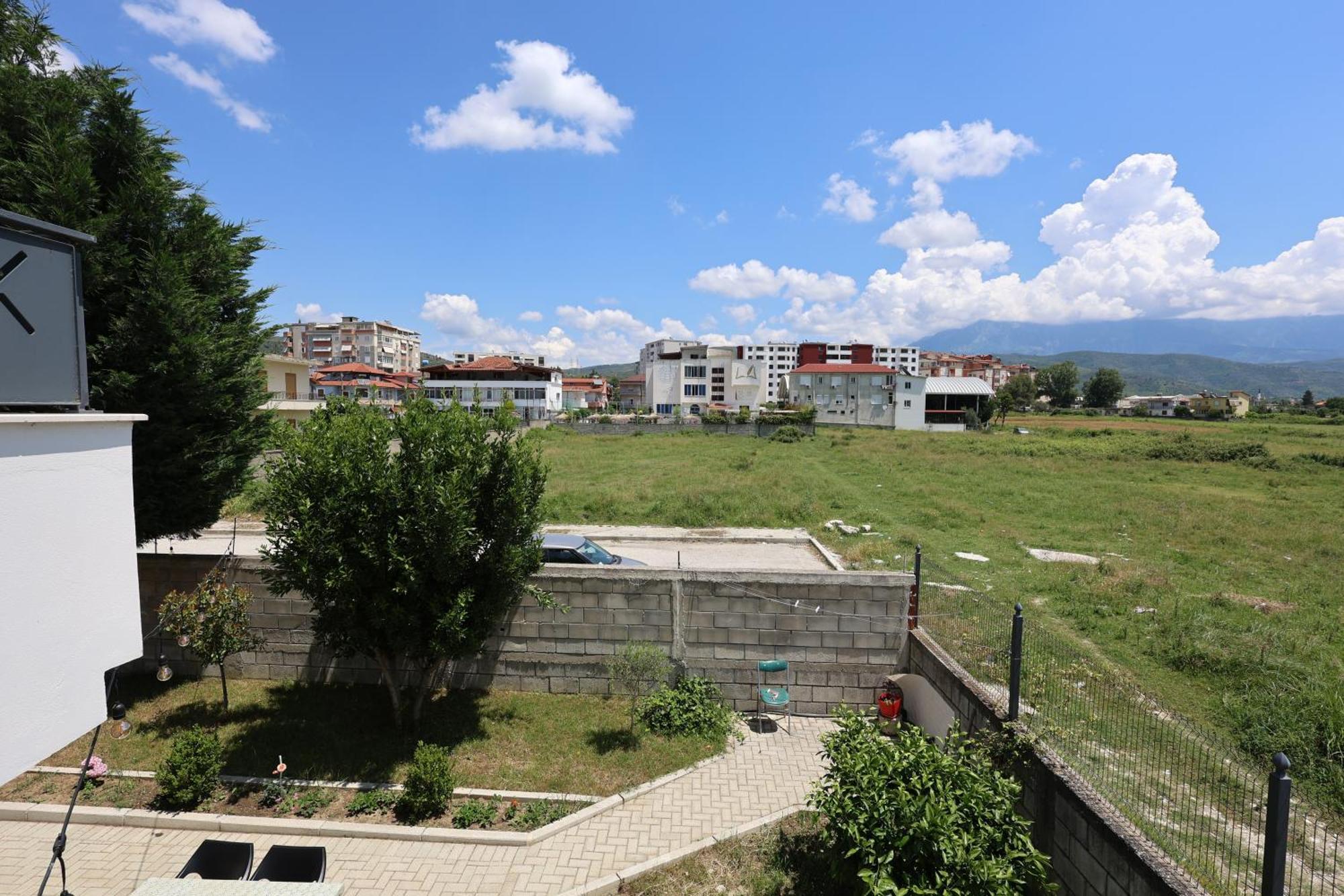 Baza Hostel - Swimming Pool Berat Exterior photo