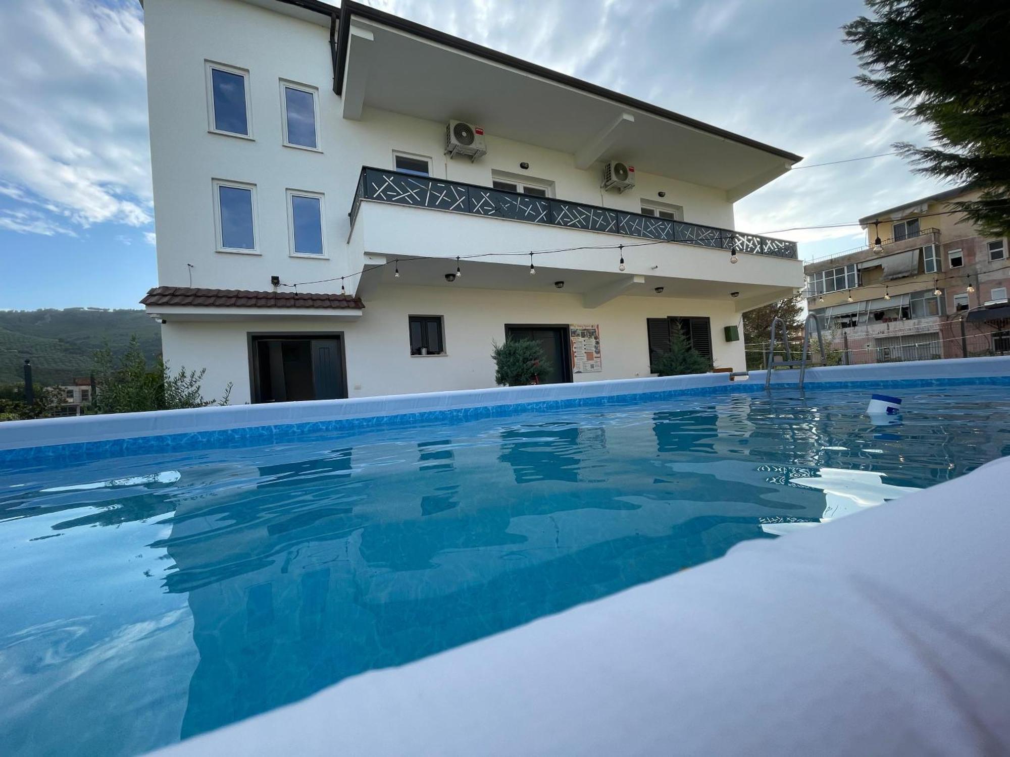 Baza Hostel - Swimming Pool Berat Exterior photo